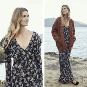 Doen Whistler Maxi Dress Size S Black Lilium Print Long Sleeve Ruffle V-Neck